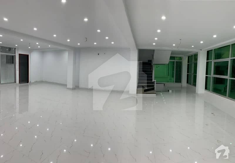 Renovated Commercial Upper Portion For Rent In Ghalib Ma?ket Gulberg 3 Lahore
