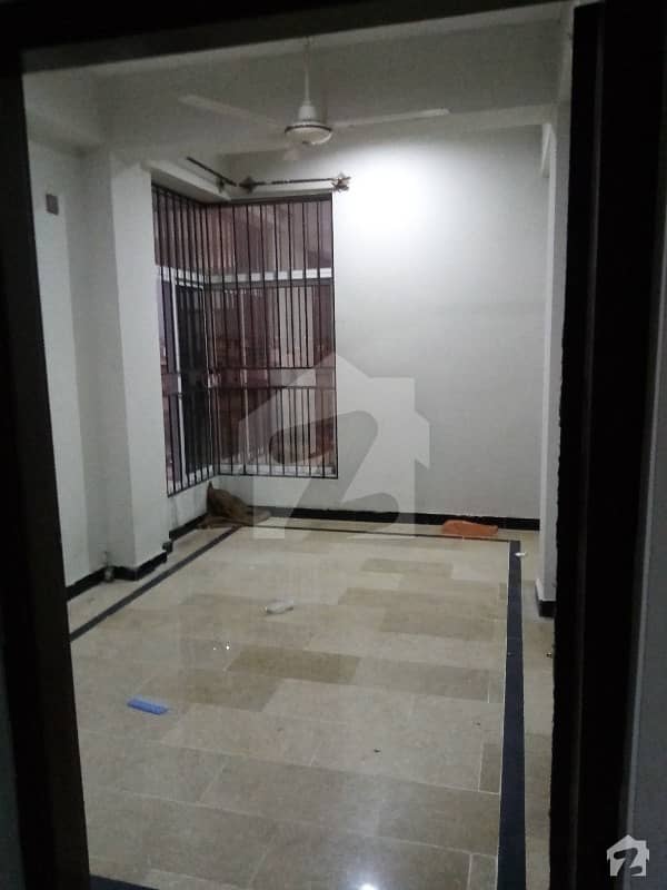 Flat In Ghauri Town Sized 900 Square Feet Is Available