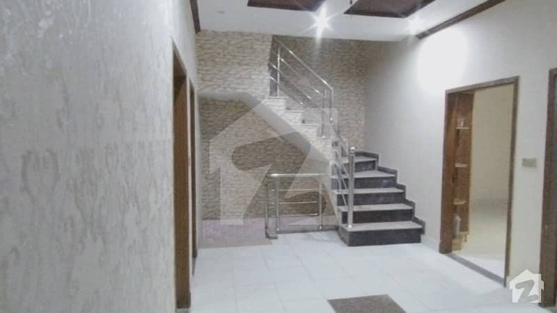 Model Town 2 Kanal House Up For Sale