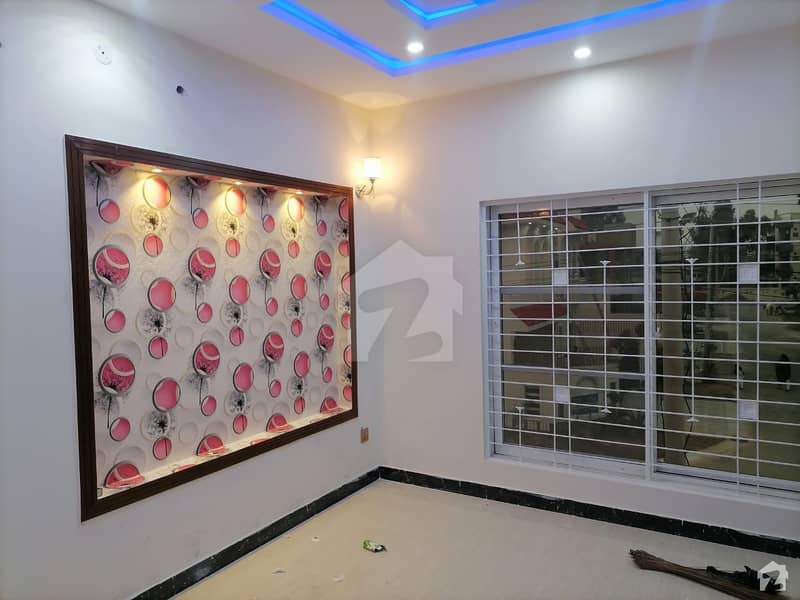 Striking 10 Marla House Available In Sultan Town For Sale
