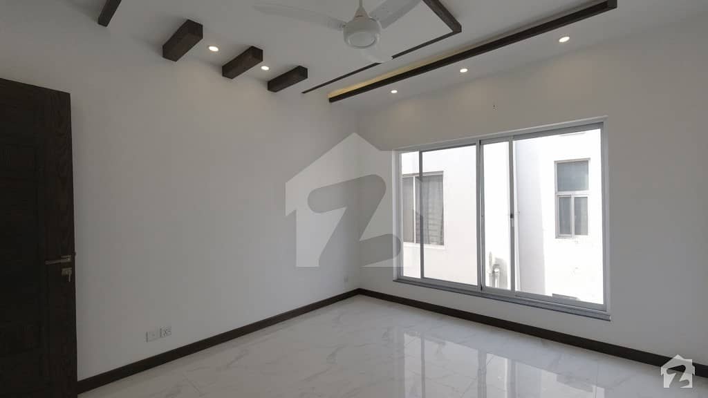 Buy A Great 1 Kanal House In A Prime Spot Of Lahore