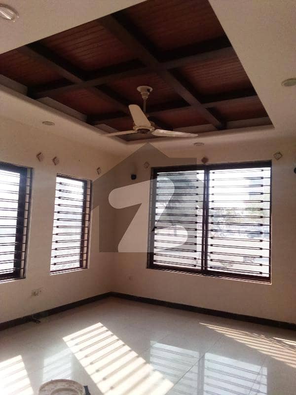 E11 Ner Markaz Full House For Rent Out Class Loction E11, Islamabad