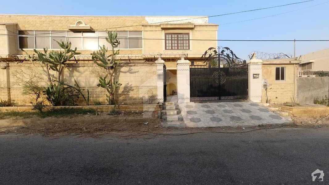 Dha Phase 2 - D. H. A House For Rent Sized 1000  Sq. Yd