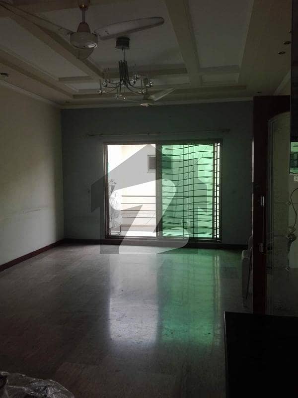 1 Kanal Slightly Use Classic Design With Basement Beautiful Bungalow For Sale In Sui Gas Society Phase 1 Block E