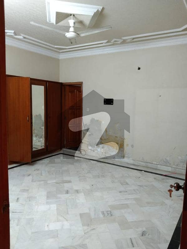 Stunning 2100  Sq. Ft Flat In Civil Lines - Karachi Available