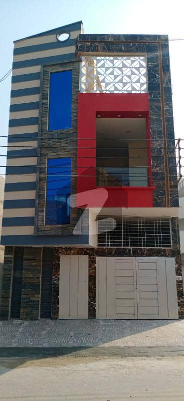 عباسیہ ٹاؤن رحیم یار خان میں 6 کمروں کا 4 مرلہ مکان 1.55 کروڑ میں برائے فروخت۔