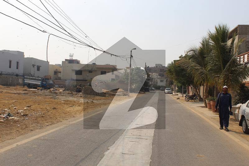 200 Yards Commercial Plot For Sale On Peninsula Comm Lane 10