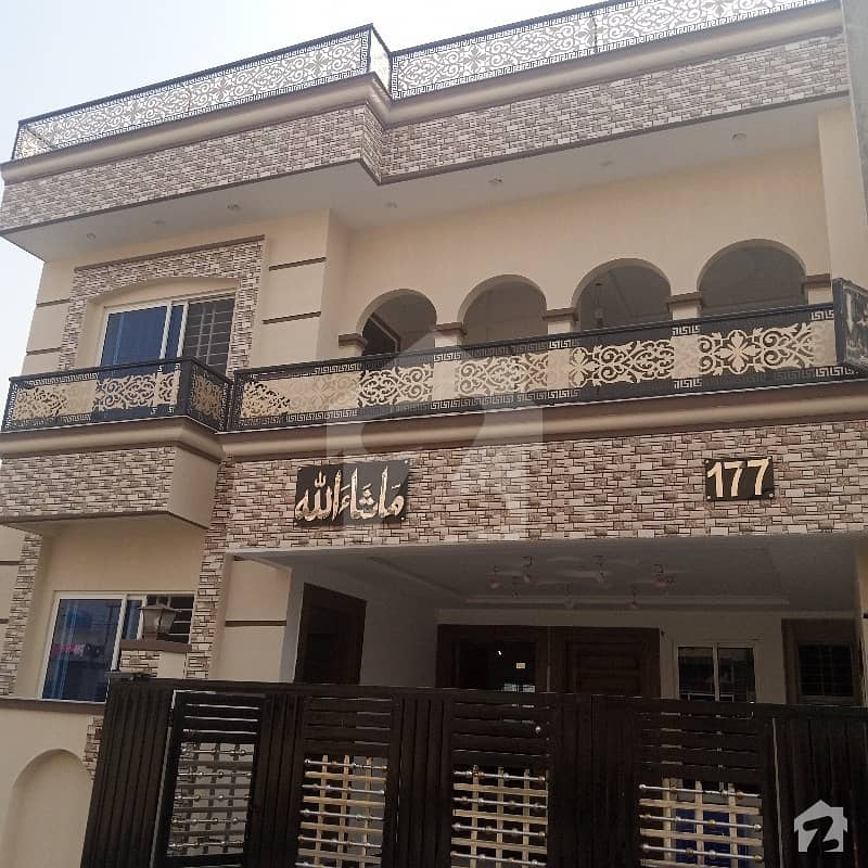 Beautiful Location Made 8 Marla Double Storey Luxury House For Sale Beautiful Location Made 8 Marla Double Storey Luxury House For Sale