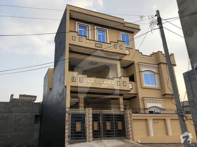 Ashraf Town Upper Portion Sized 1800 Square Feet Is Available