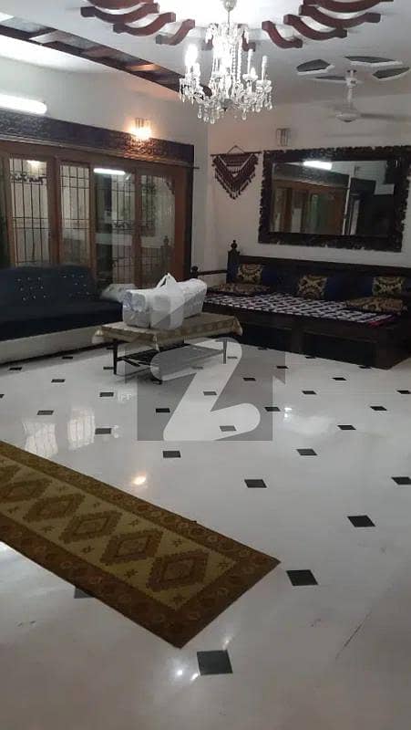 نارتھ ناظم آباد ۔ بلاک بی نارتھ ناظم آباد کراچی میں 6 کمروں کا 1 کنال مکان 7 کروڑ میں برائے فروخت۔