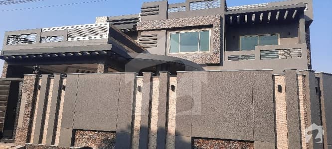 4500 Square Feet House In Hayatabad For Sale