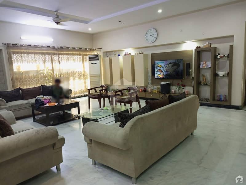 House For Sale In Rs. 110,000,000