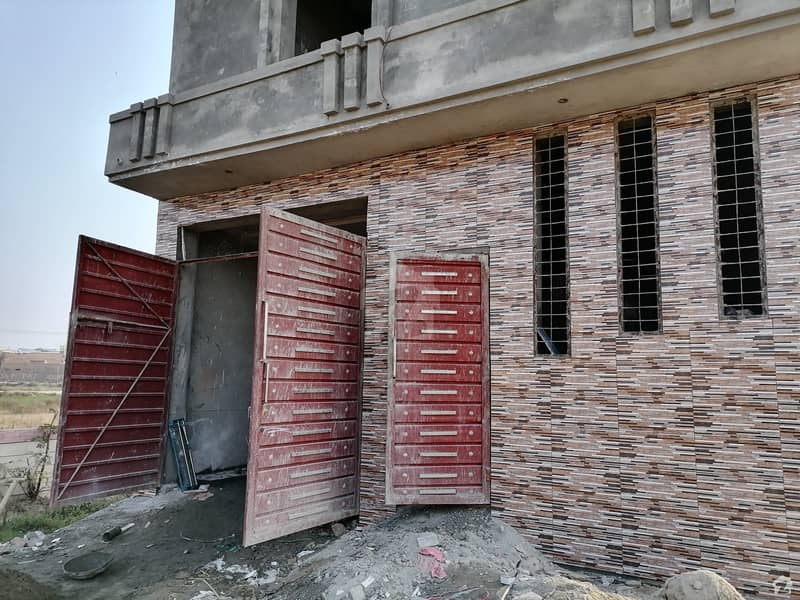 House Available For Rs 13,500,000 In