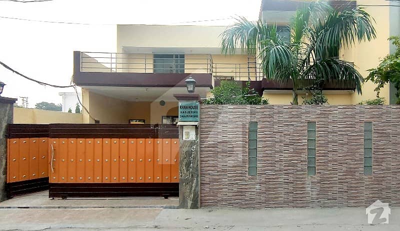 10 Marla Corner House in Cavalry Ground Is Available For Sale