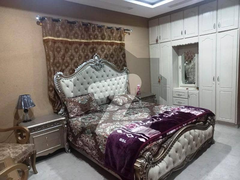 نادِر آباد کینٹ لاہور میں 4 کمروں کا 5 مرلہ مکان 90 لاکھ میں برائے فروخت۔
