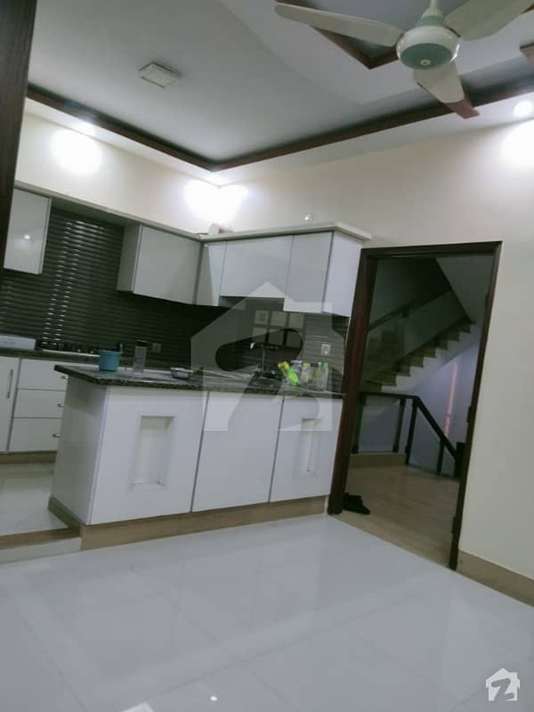 120 Sq Yd G,+2.6 bed House For Sale 3 American Kitchen 4 Year Old