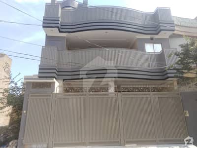 Exceptionally Well-placed House In Hayatabad