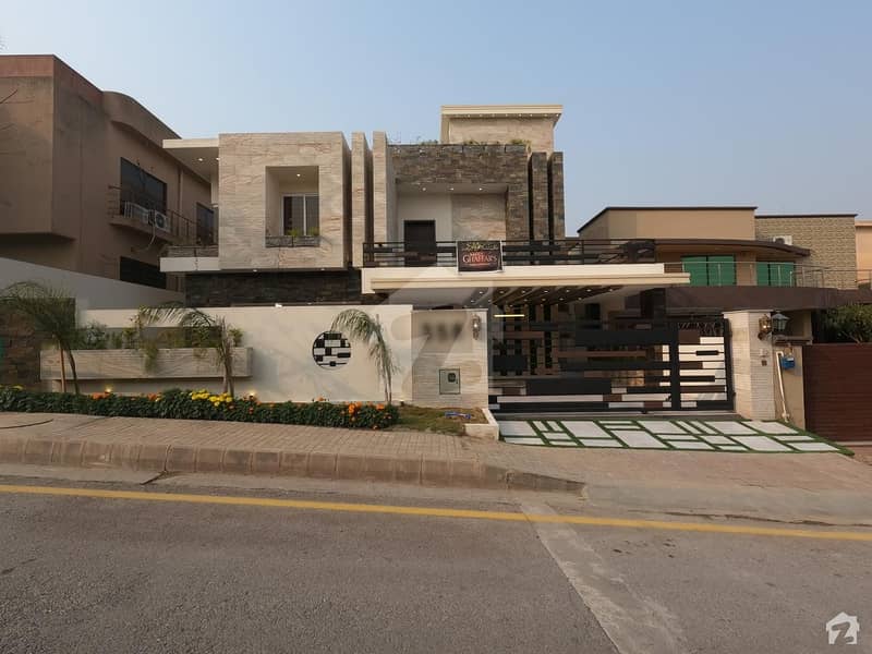 House Is Available For Sale In Bahria Town Phase 4