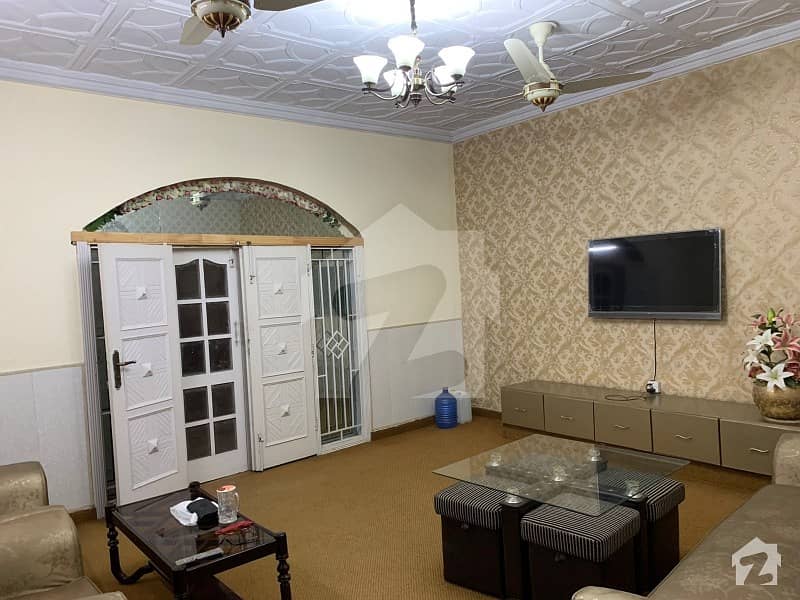 یوسف کالونی راولپنڈی میں 6 کمروں کا 10 مرلہ مکان 1.95 کروڑ میں برائے فروخت۔