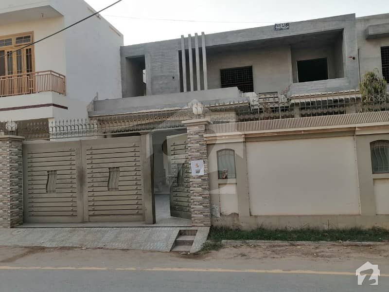 1 Kanal Brand New House For Sale In Outstanding Location At Zakaria Town