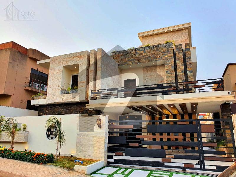 Top Quality Designer House With State Of The Art Finishing In Phase 2 Bahria Town