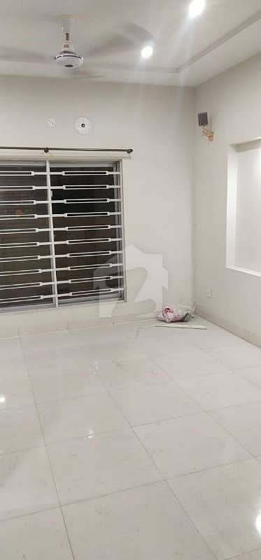 1 Bedroom With Attached Washroom For Rent In Bahria Town Lahore Near Market Park Mosque