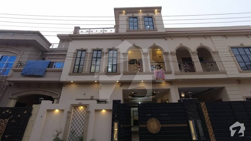 بسم اللہ ہاؤسنگ سکیم جی ٹی روڈ لاہور میں 4 کمروں کا 5 مرلہ مکان 1.3 کروڑ میں برائے فروخت۔