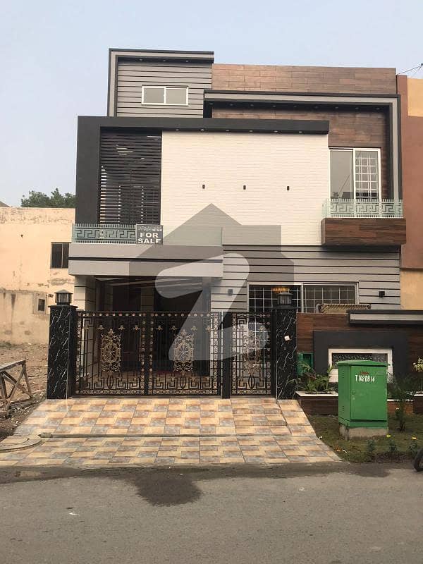Rightly Located 5 Marla House In Bb Block Of Bahria Town Lahore