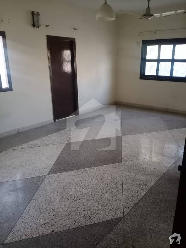 Upper Portion Three Bed Dd For Rent In Clifton Block 2 On Prime Location