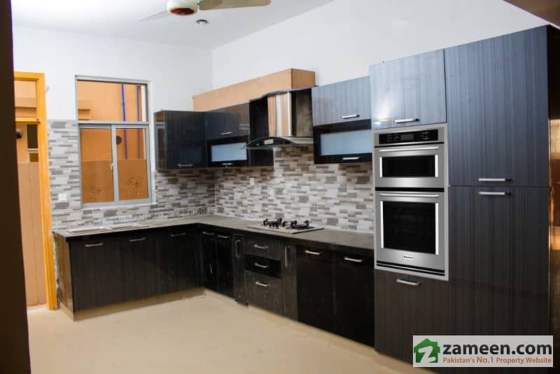 5 Bed Luxury House Of 350 Sqyd In Navy Housing Karsaz Nhs Karsaz House For Sale Navy Housing