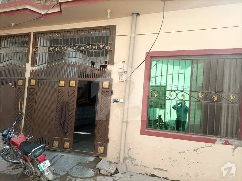 Prime Location 4 House Available 2 Min Walk From Islamabad Expressway