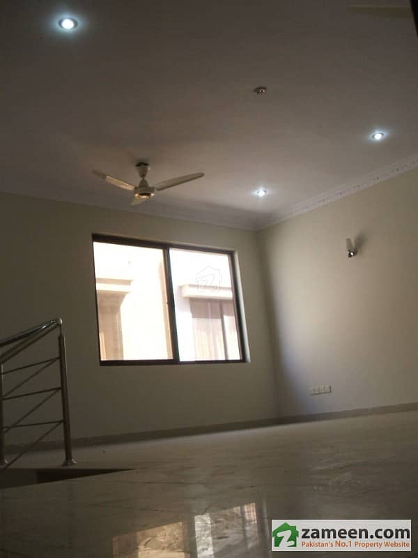 5 Bed Luxury House Of 350 Sqyd In Navy Housing Karsaz Nhs Karsaz House For Sale Navy Housing