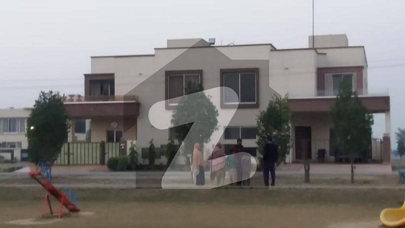 گرینڈ ایوینیوز ہاؤسنگ سکیم لاہور میں 5 مرلہ رہائشی پلاٹ 35 لاکھ میں برائے فروخت۔ گرینڈ ایوینیوز ہاؤسنگ سکیم لاہور میں 5 مرلہ رہائشی پلاٹ 35 لاکھ میں برائے فروخت۔