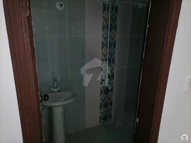 Good  1800 Square Feet Flat For Rent In Nazimabad - Block 5d