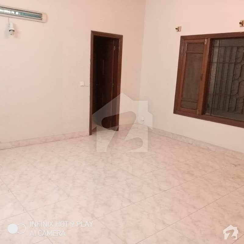 Bungalow For Rent 300 Yard Phase 7