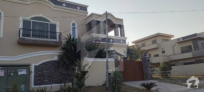 5400 Square Feet House In G-15 Best Option