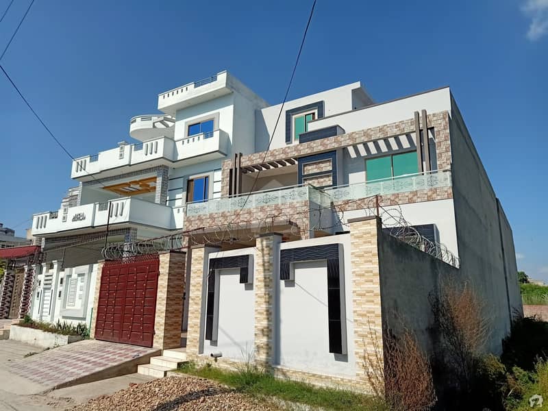 Shalimar Town House Sized 10 Marla