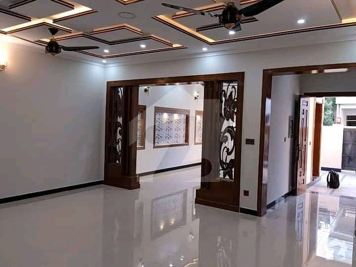 Flat Of 770 Square Feet In Pakistan Town Is Available