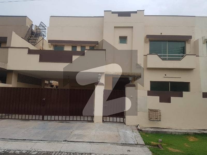 Highly-coveted 10 Marla House Is Available In Askari For Sale