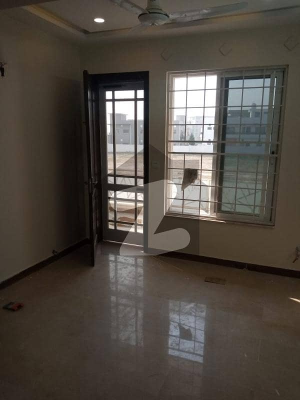 1 Kanal House Up For Rent In Gulberg