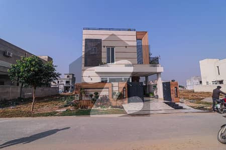 8 Marla Ultra Fully Modern House For Sale Near To Park And Mosque