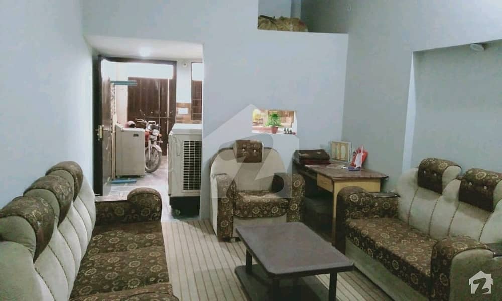 گارڈن ٹاؤن - طارق بلاک گارڈن ٹاؤن لاہور میں 3 کمروں کا 5 مرلہ مکان 1.4 کروڑ میں برائے فروخت۔