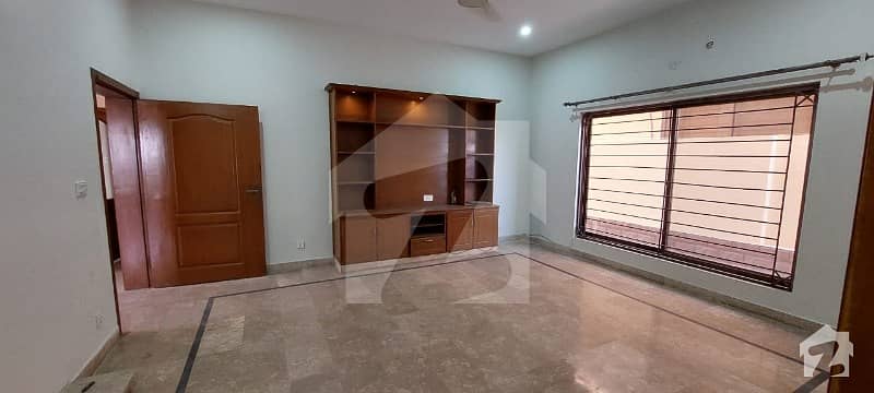 1 Kanal House Available For Rent In Bahria Town Phase 5