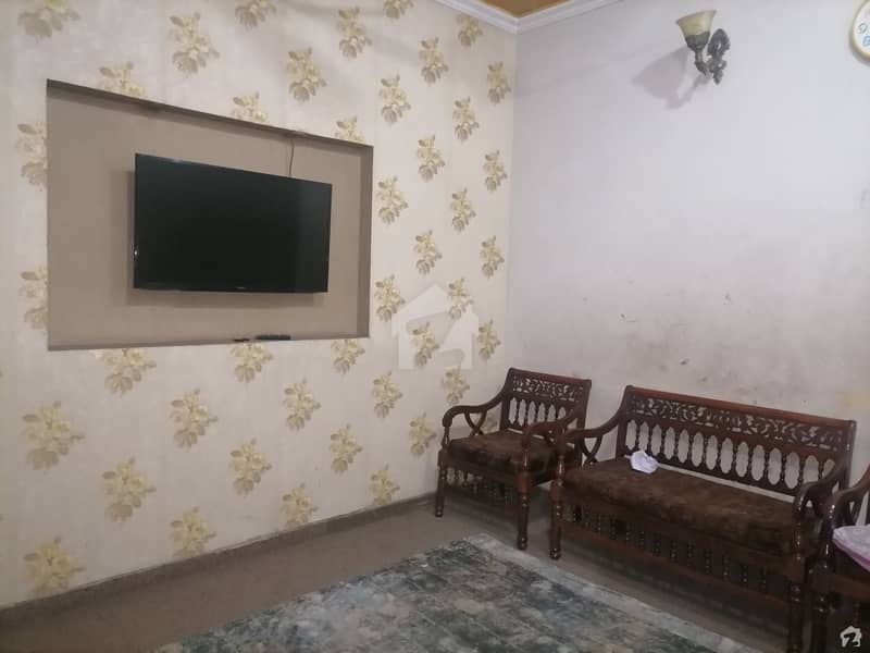 گلبرگ لاہور میں 3 کمروں کا 4 مرلہ مکان 75 لاکھ میں برائے فروخت۔