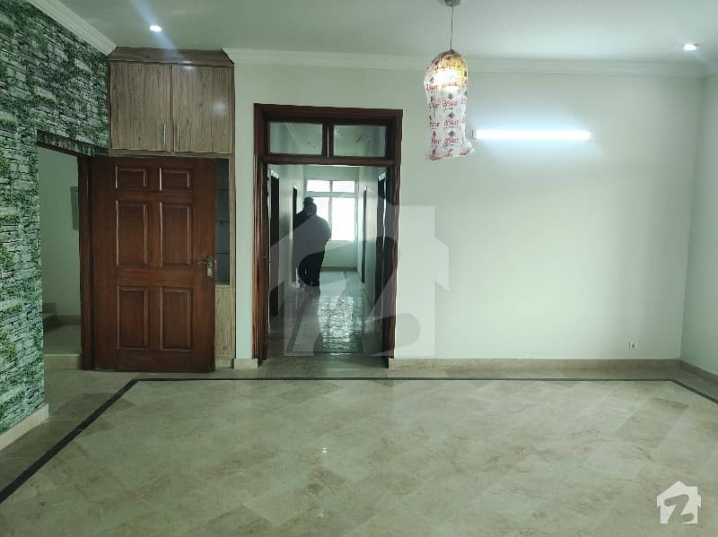 House For Rent In G15 Size 2 Kanal Triple Storey With Basement New House Location Main Road Three Options Available