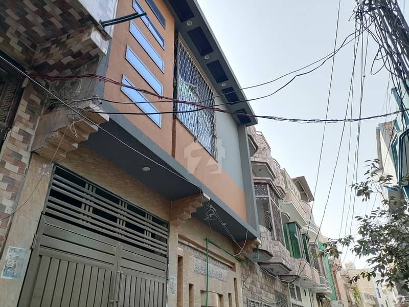 3.75 Marla Spacious House Available In Gulbahar For Sale
