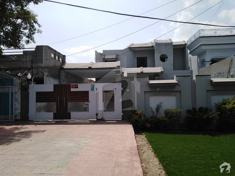 Reserve A Centrally Located Farm House Of 21 Marla In PAF Road