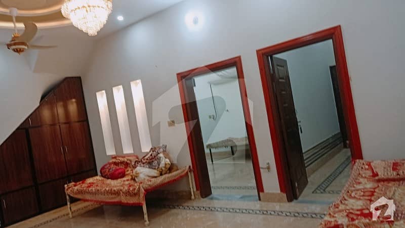 ناردرن بائی پاس ملتان میں 2 کمروں کا 5 مرلہ مکان 25 ہزار میں کرایہ پر دستیاب ہے۔