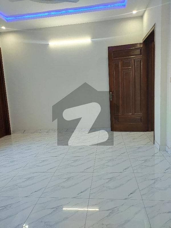 Brand New Luxury Corner House For Rent In Good Location