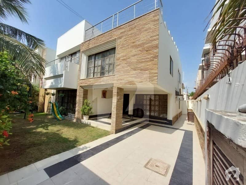 2700 Square Feet House In Dha Phase 4 For Sale